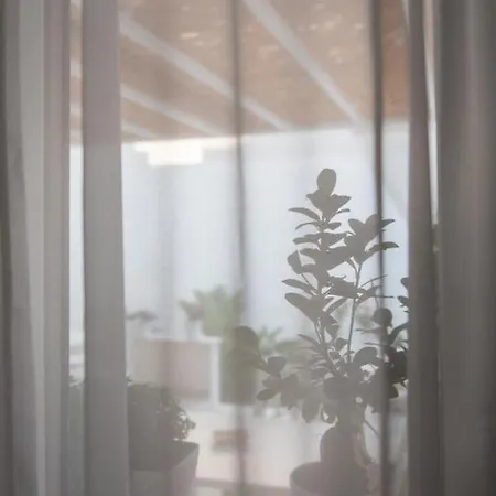 B.&.b Maison La Dama 3*