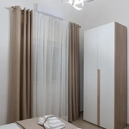 Bed & Breakfast B.&.b Maison La Dama Maruggio