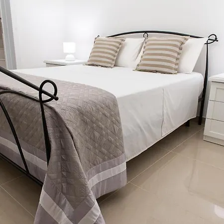 B.&.b Maison La Dama Bed and breakfast