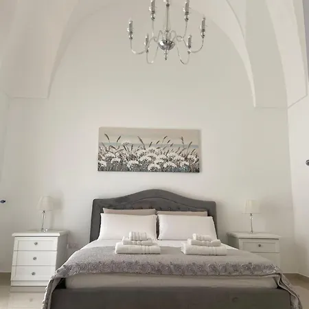 Maison La Dama Bed & Breakfast 3*